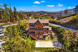 Experience fun and relaxation with a private volleyball beach court right at the cabin! Perfect for friendly matches and outdoor enjoyment, surrounded by breathtaking mountain views. A great way to make unforgettable memories with family and friends!